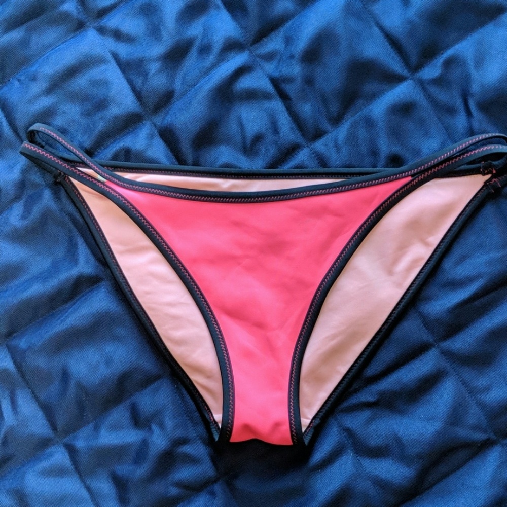 Bikini bottom